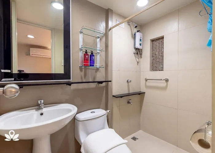 Hotel Zen Premium Eastwood Qc 3*