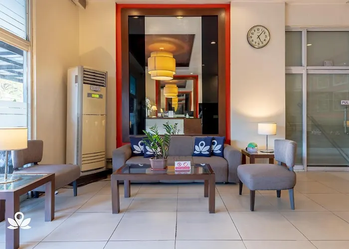 Zen Premium Eastwood Qc Hotel
